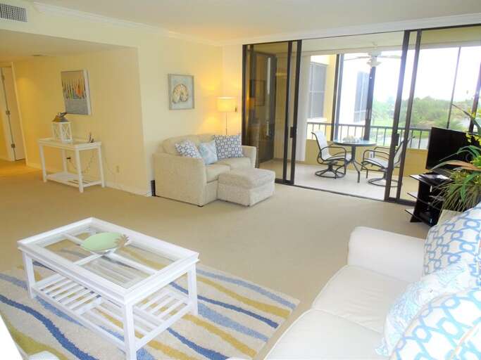 Living Seating with Access to Outdoor Balcony Seating