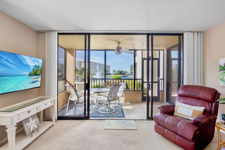 Gulf and Bay Club D101 by Tropical Sands Accommodations