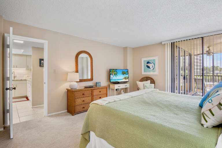 Gulf and Bay Club D101 by Tropical Sands Accommodations