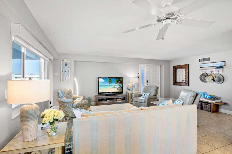 Jamaica Royale 702 by Tropical Sands Accommodations