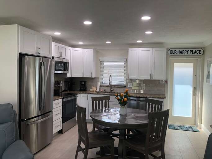 059 kitchen 2