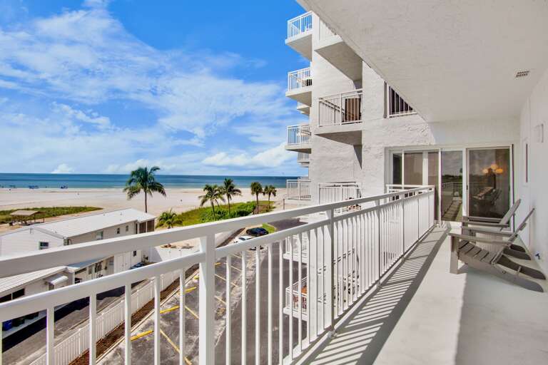 Jamaica Royale 404 by Tropical Sands Accommodations