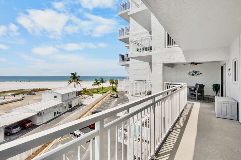 Jamaica Royale 405 by Tropical Sands Accommodations