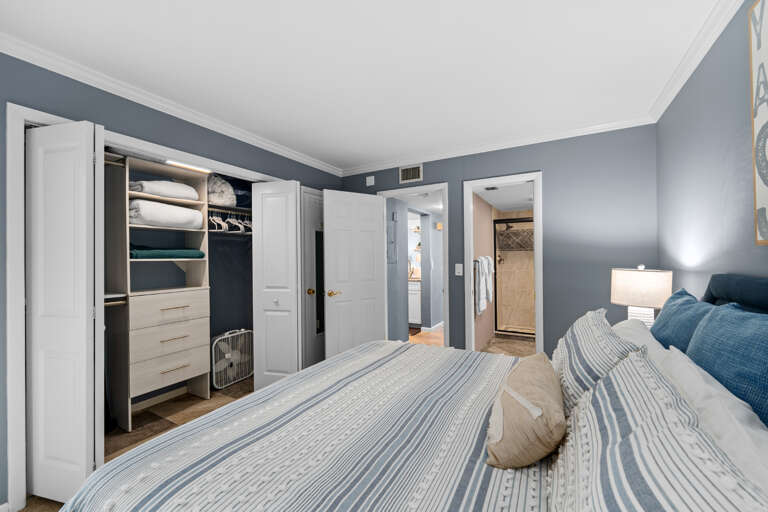 Midnight Cove II 611F