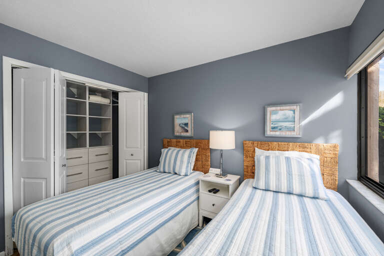 Midnight Cove II 611F