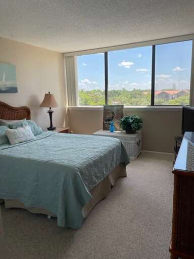 w304 guest bed