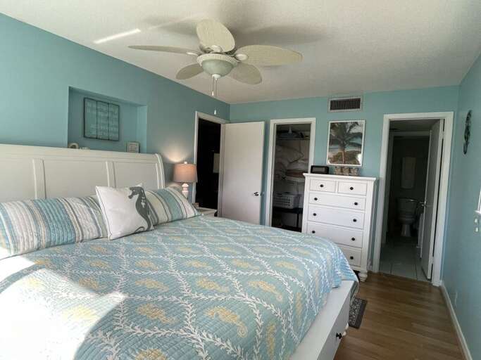 Primary Bedroom, King bed