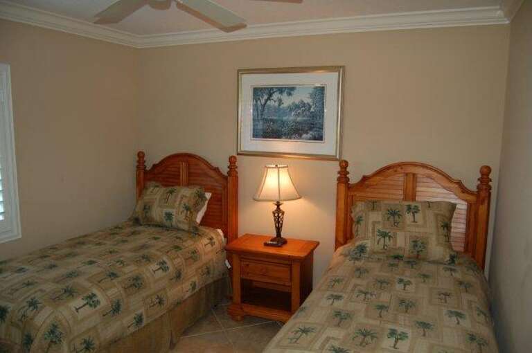 Second Bedroom - Two twin beds