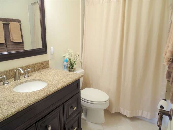 Full Bathroom
