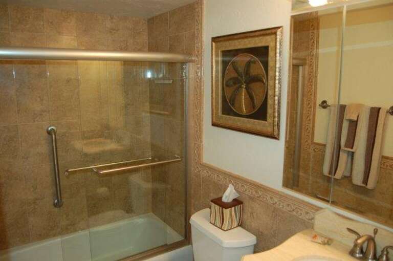 Primary Bedroom, Ensuite Bathroom