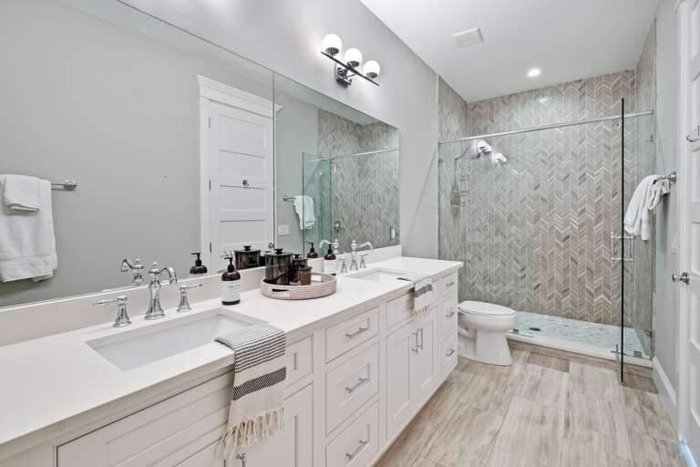 Primary Bathroom, Ensuite