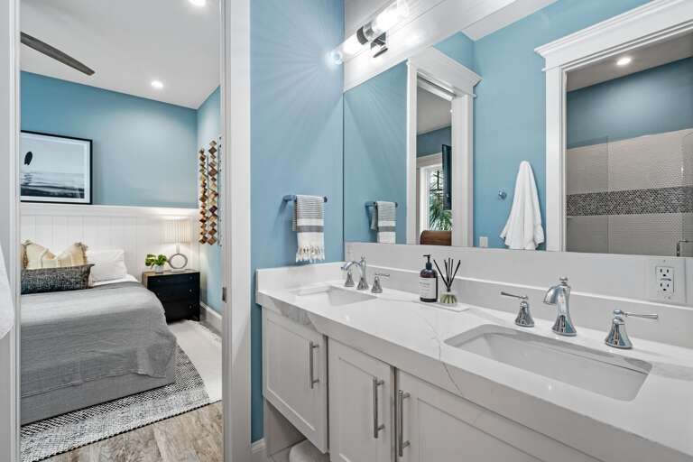Second Bathroom, Jack and Jill