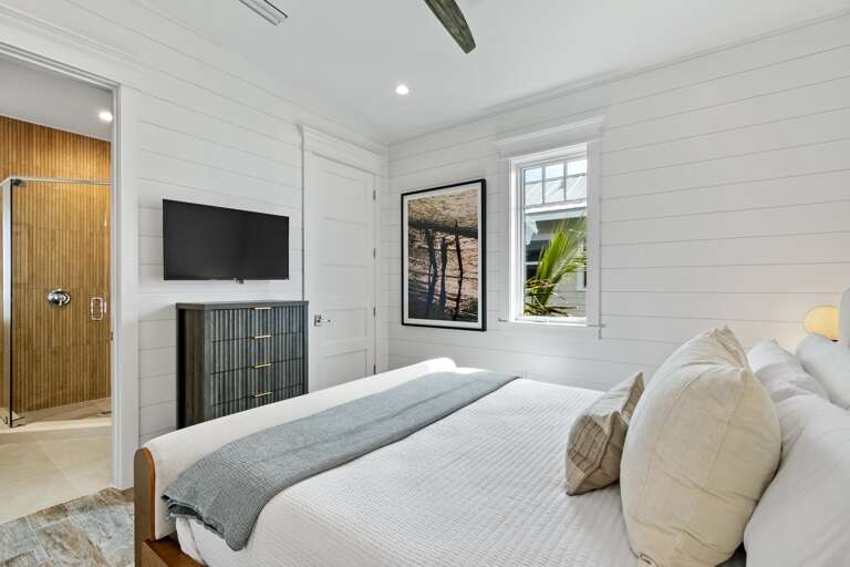 Fifth Bedroom, King