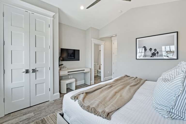 Primary Bedroom, King