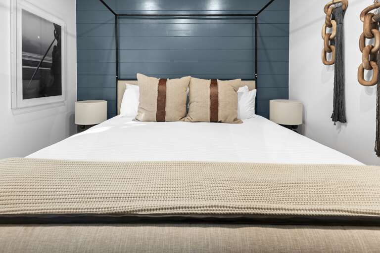 Second Bedroom, King