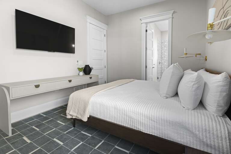 Primary Bedroom, King