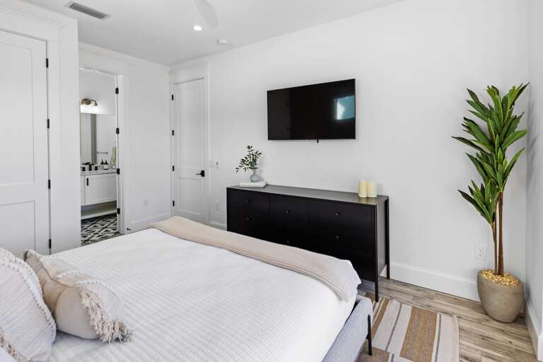 Third Bedroom, King