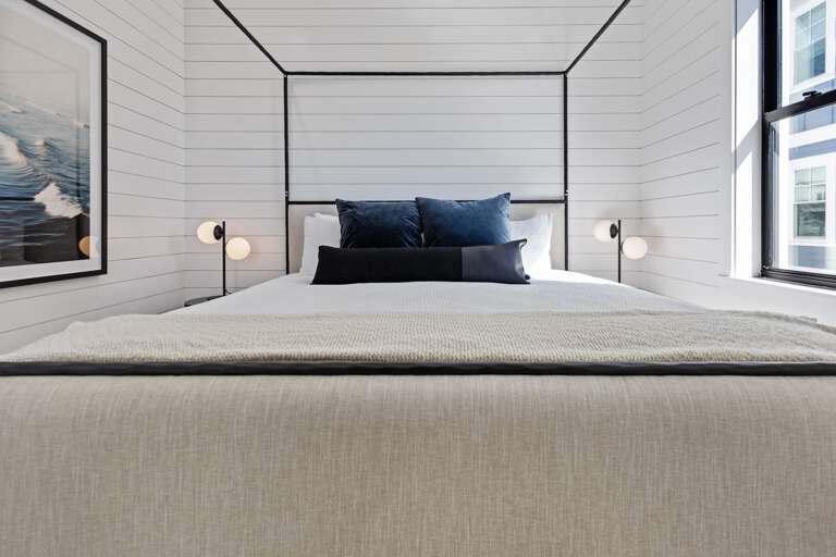 Second Bedroom, King