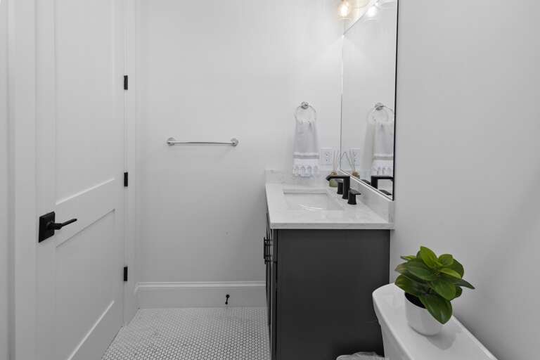 Fifth Bathroom, Ensuite