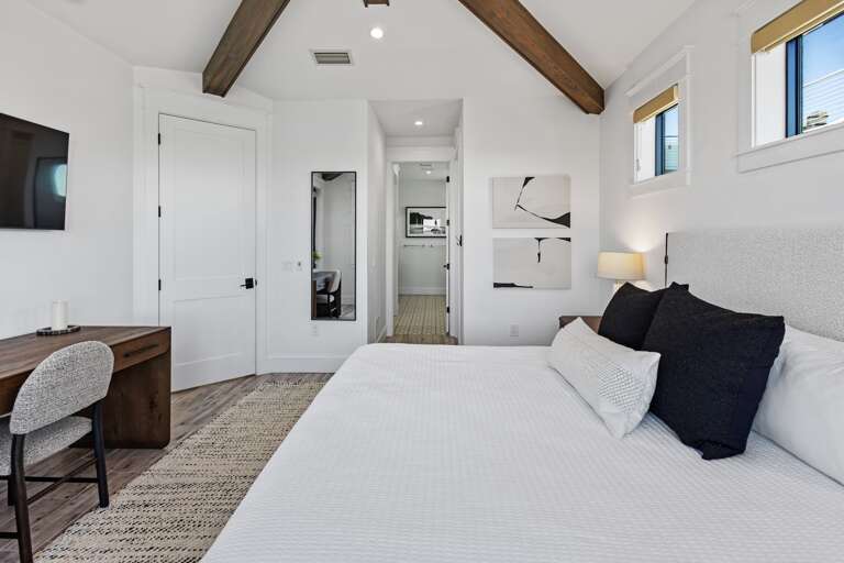 Fourth Bedroom, King