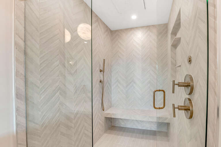 Master En-Suite