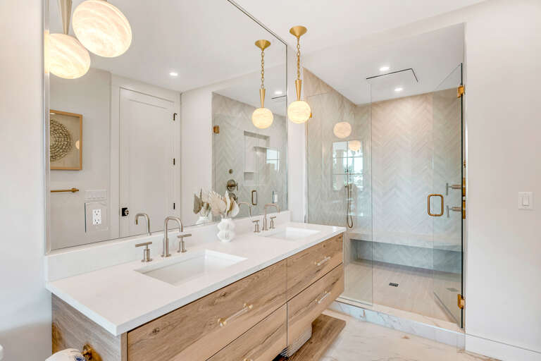 Master En-Suite