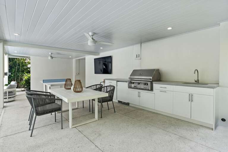 Outdoor Dining Area, Outdoor Grill
