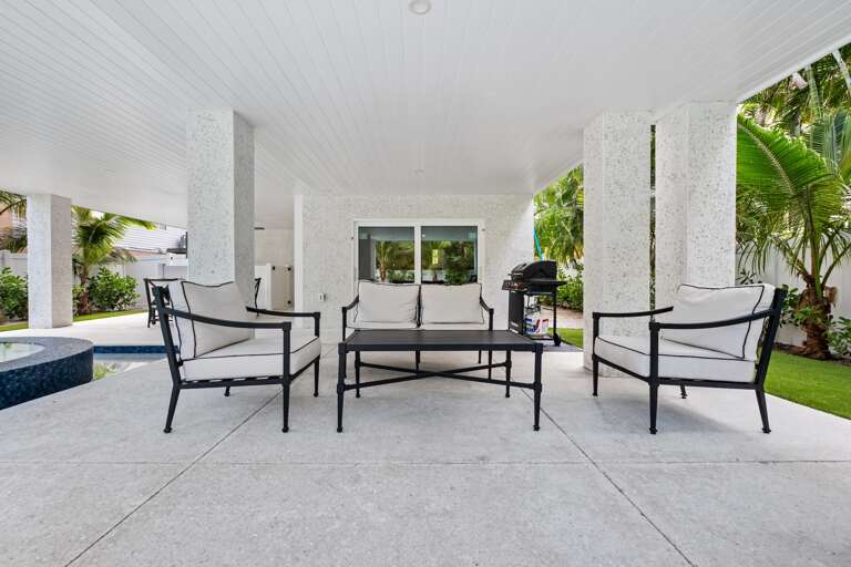 Outdoor Lounge