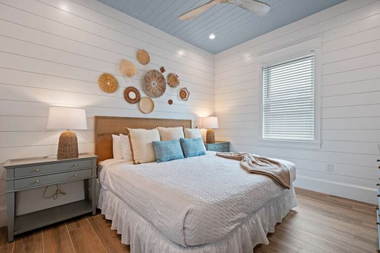 Second Bedroom - King