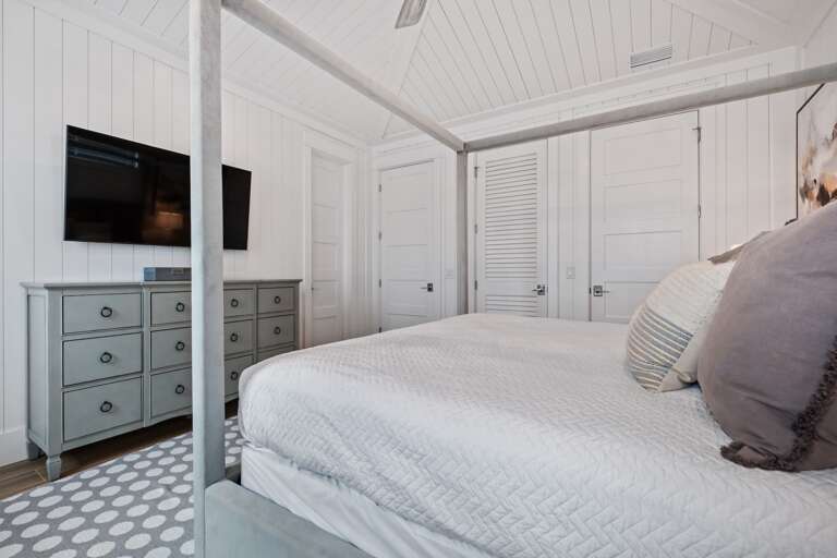 Fifth Bedroom - King
