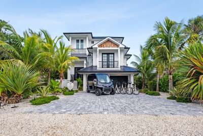 Boundless Waves by Anna Maria Island Accommodations