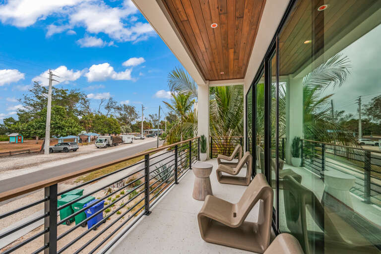 Balcony - Seating