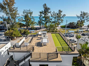 Rooftop Deck