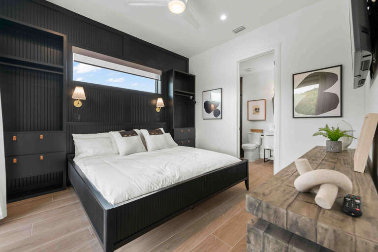 Primary Bedroom - King