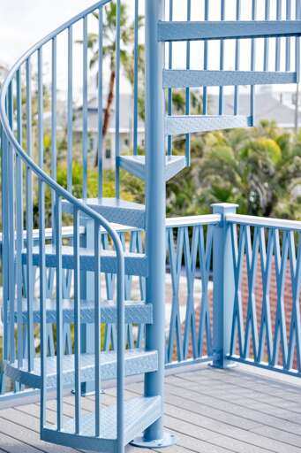 Elegant spiral staircase feature