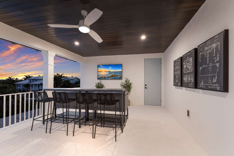 Balcony Bar and Tv