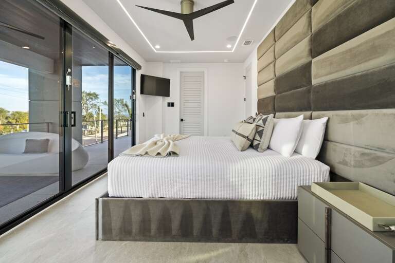 Fourth Bedroom, King