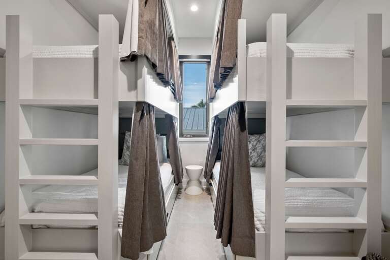 Third Bedroom, Four Twin/Twin Bunks