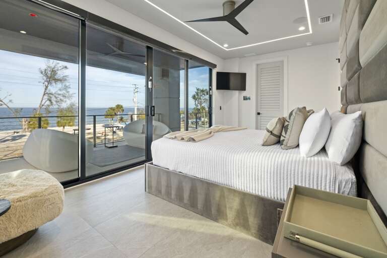 Fourth Bedroom, King