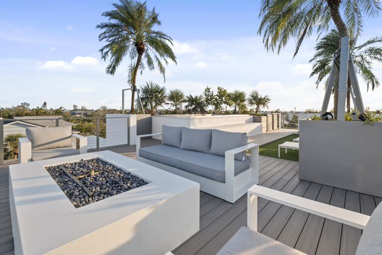 Rooftop Deck