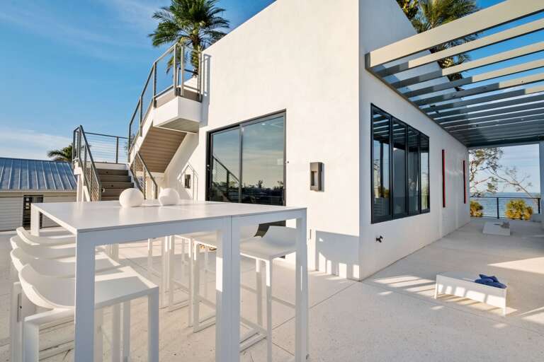 Balcony, Dining Area