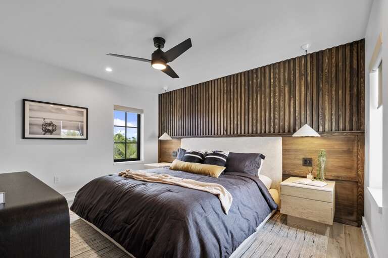 Second Bedroom, King