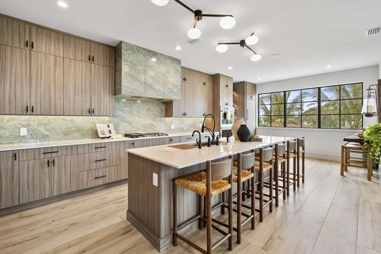 Fully Equipped Modern Kitchen