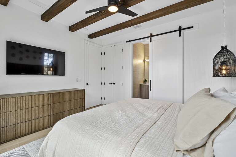 Fifth Bedroom, King