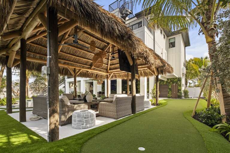 Private putting green