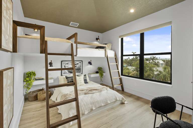 Third Bedroom, twins-over-queen bunks