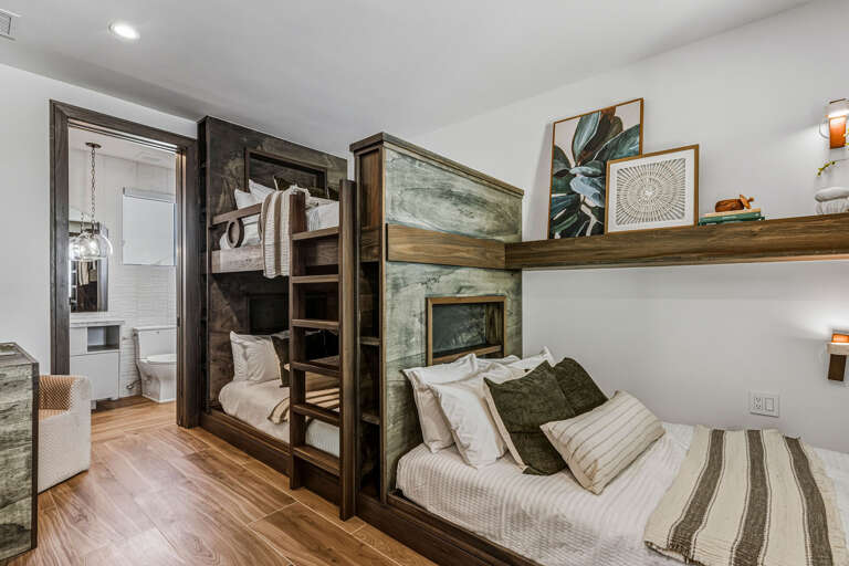 Fourth Bedroom, Full-over-Full bunk bed plus Full bed