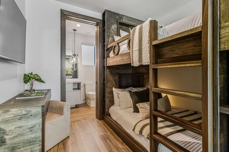 Fourth Bedroom, Full-over-Full bunk bed plus Full bed