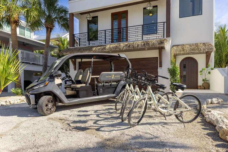 Bikes and Golf Car - Exclusive Amenities