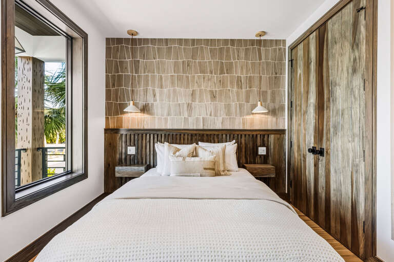 Primary Bedroom (3rd Floor), King bed